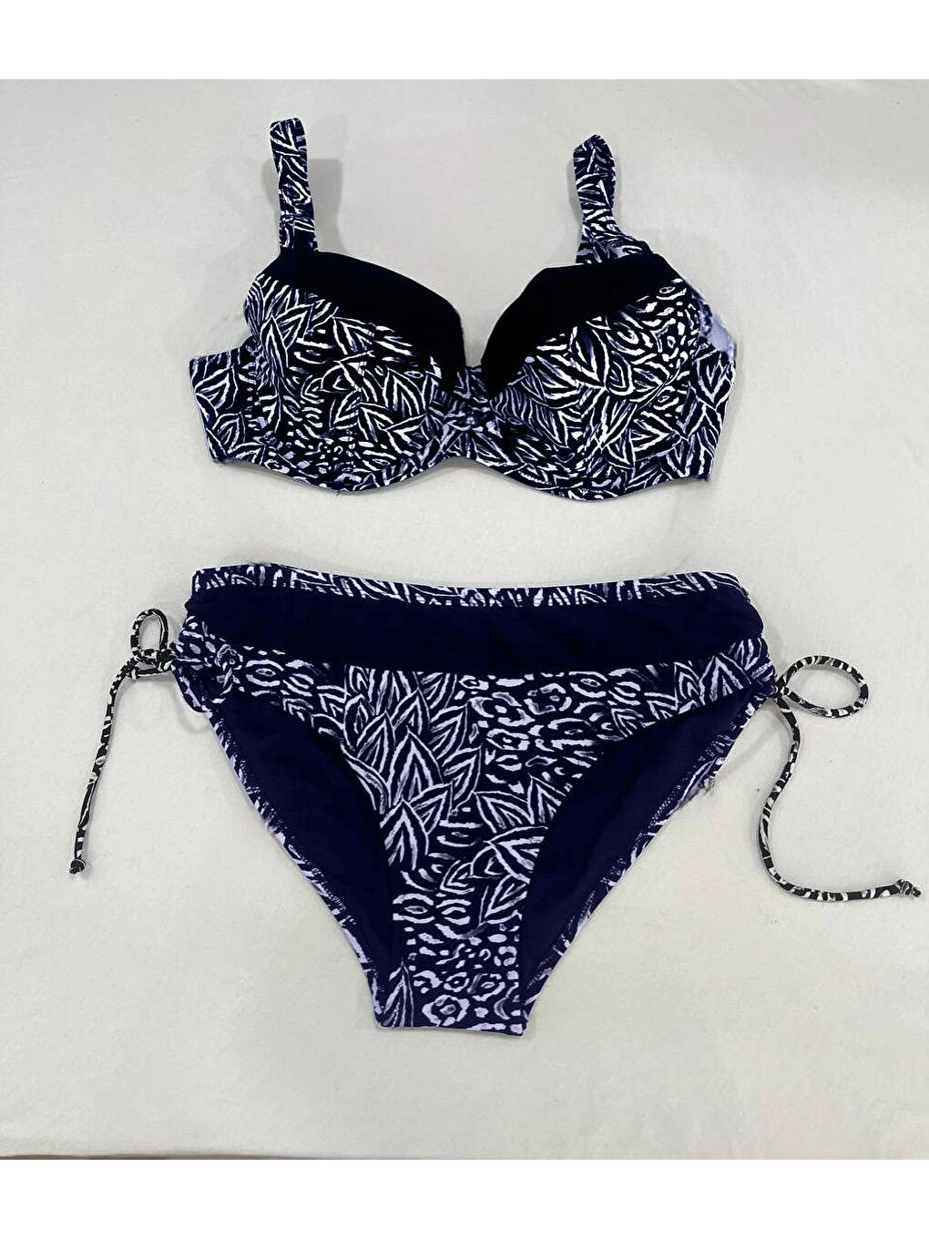 Kadın Lacivert Beyaz Desenli Büyük Beden Astarlı Bikini Takım HZL25S-LC4006-2