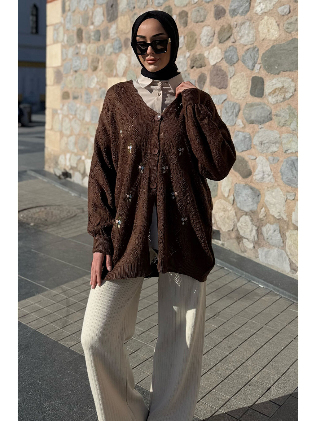 Kahverengi Kadın Nakışlı Tesettür Triko Hırka-3