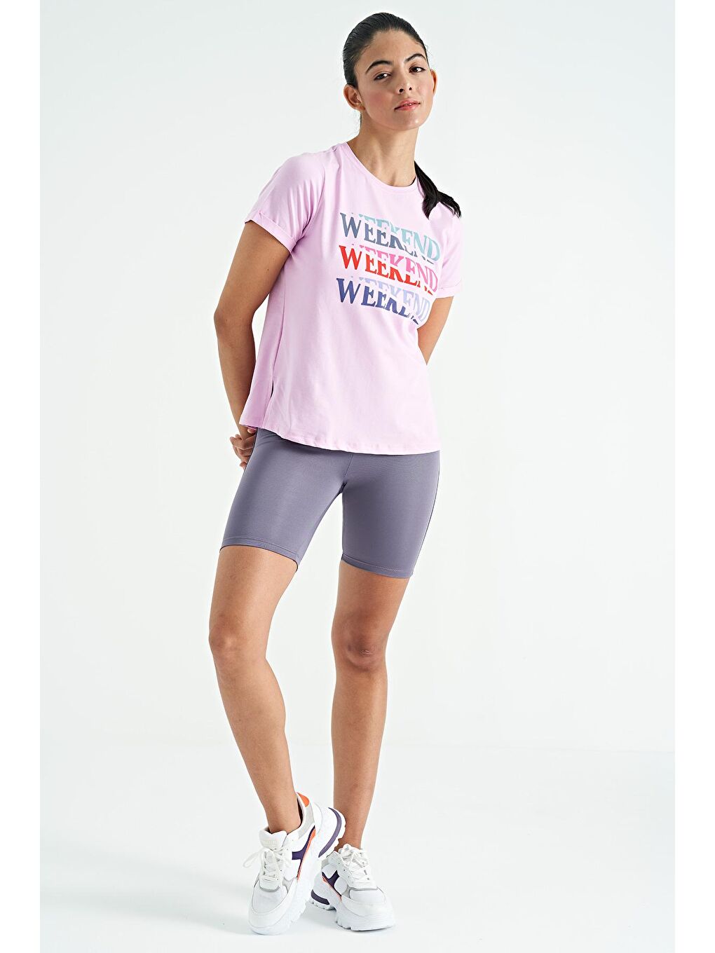 Pembe Renkli Yazı Baskılı Rahat Form Kadın Basic T-Shirt - 02241-4