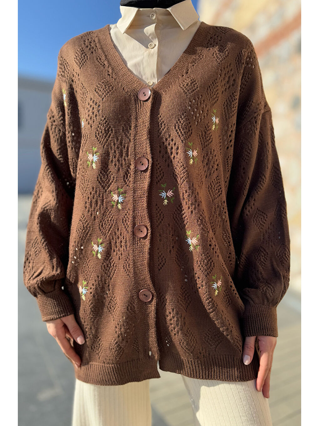 Kahverengi Kadın Nakışlı Tesettür Triko Hırka-4