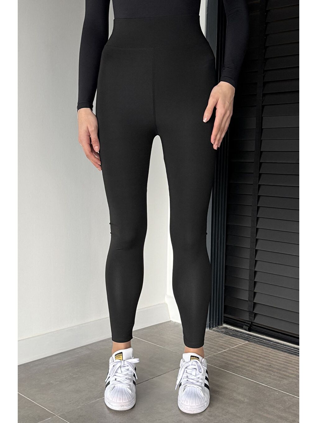 Siyah Kadın Yüksek Bel Elastanlı Tayt-1