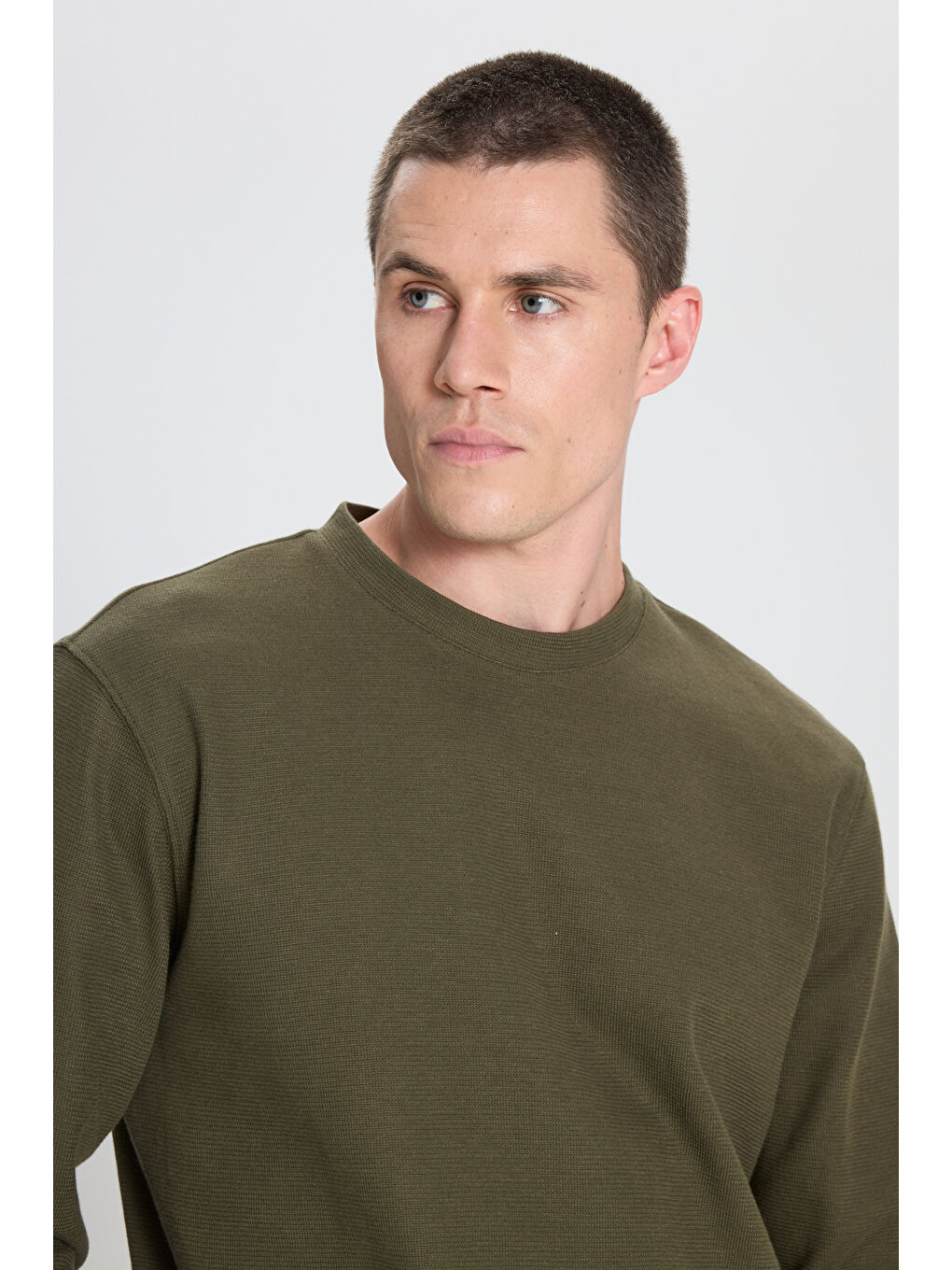 Regular Fit Normal Kesim Bisiklet Yaka Haki Tişört-3