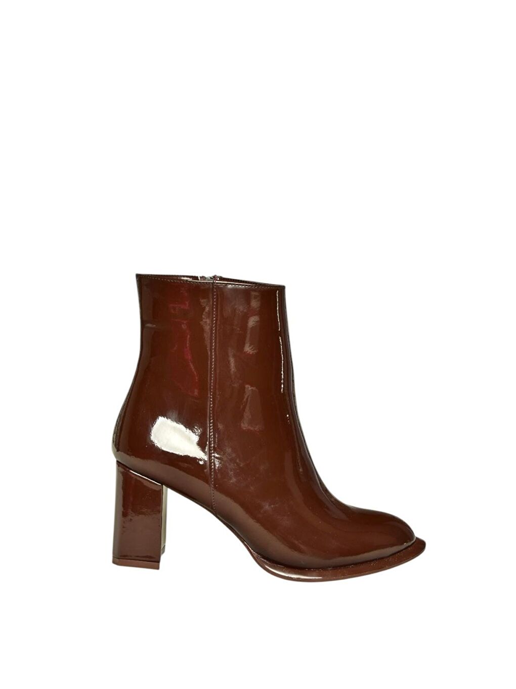 Kahverengi Kadın Bot V590166308-5