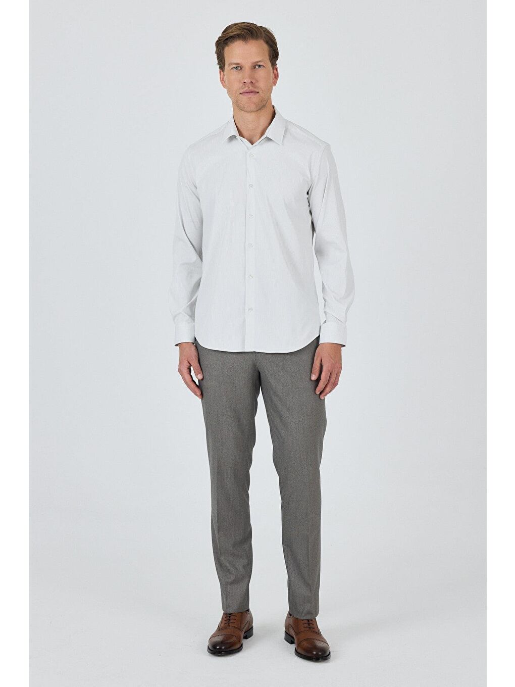 Beyaz Sert Yaka Cepsiz Gabardin Uzun Kol Slim Fit Esnek Gömlek 1004250231-1