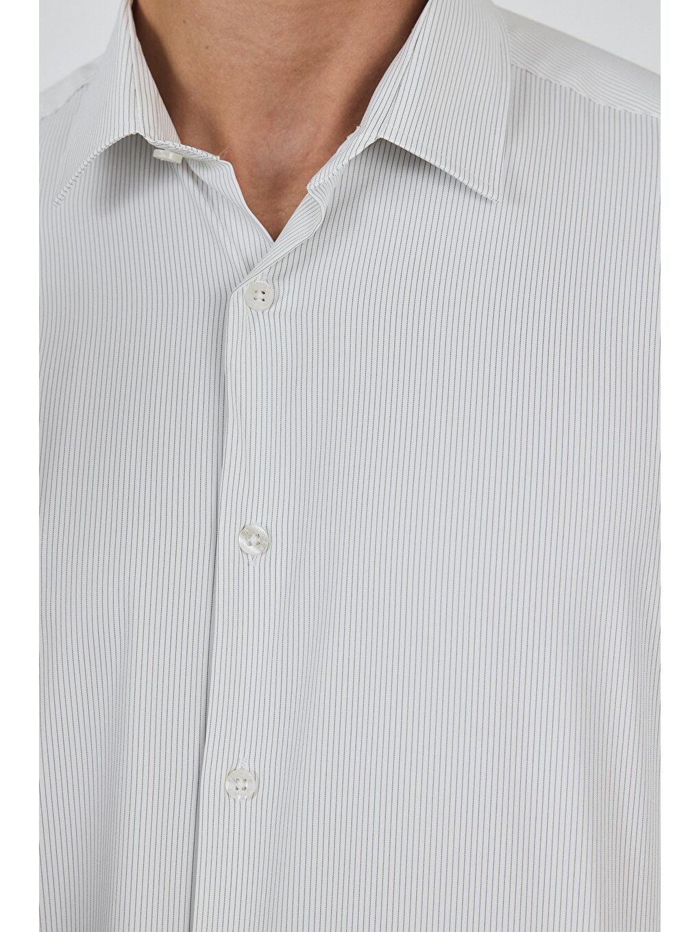 Beyaz Sert Yaka Cepsiz Gabardin Uzun Kol Slim Fit Esnek Gömlek 1004250231-3