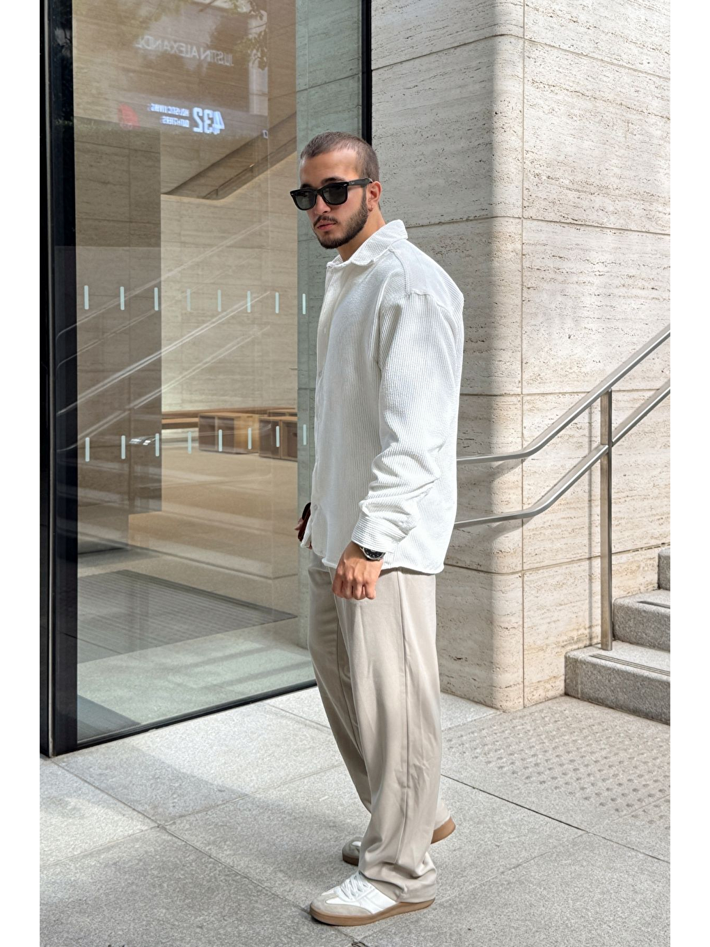 Beyaz Yotau Erkek Oversize Fit Kadife Uzun Kollu Gömlek Ceket-4