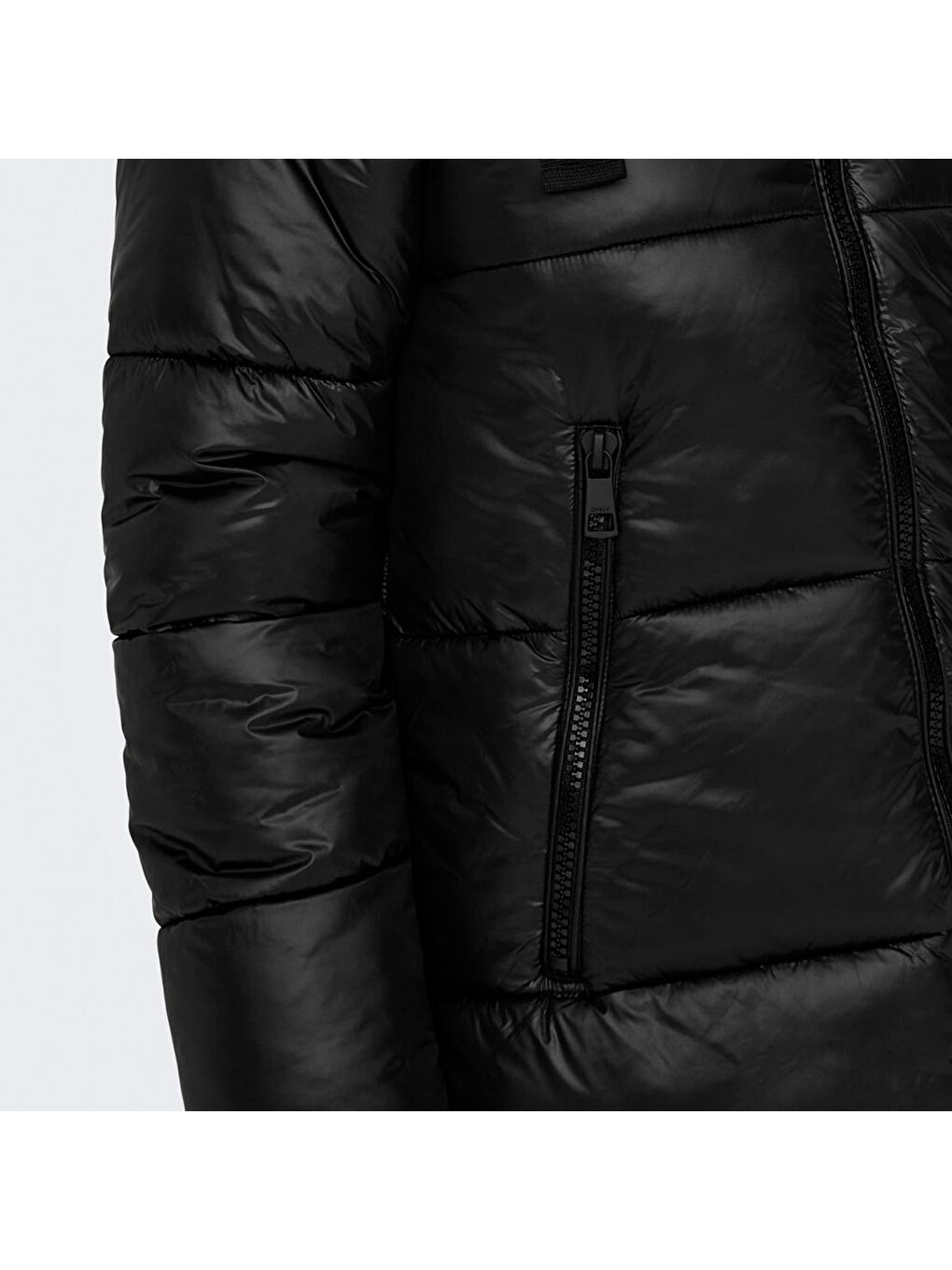 New Scarlett Hood Puffer Kadın Siyah Kapüşonlu Mont-4