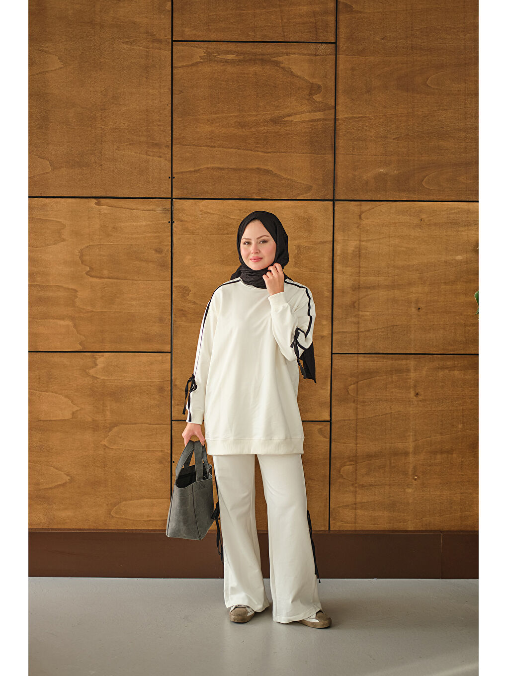 Kadın Kurdele Detay İkili Takım Beyaz-2