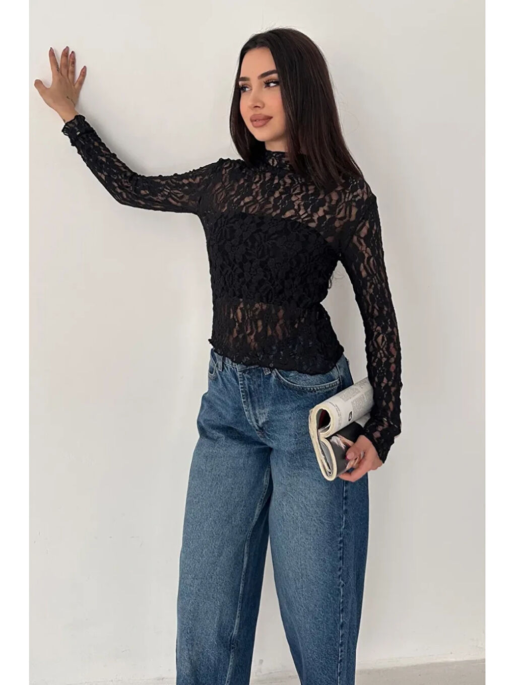 Siyah Kadın Transparan Çiçek Desenli Dantel Bluz