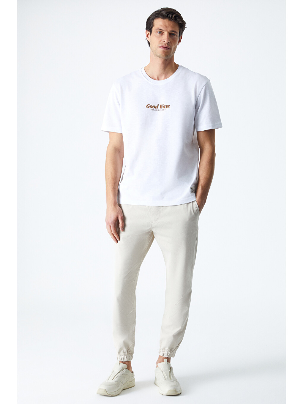 Roll Erkek Baskı Detaylı %100 Organik Pamuklu Comfort Fit Beyaz T-shirt-1