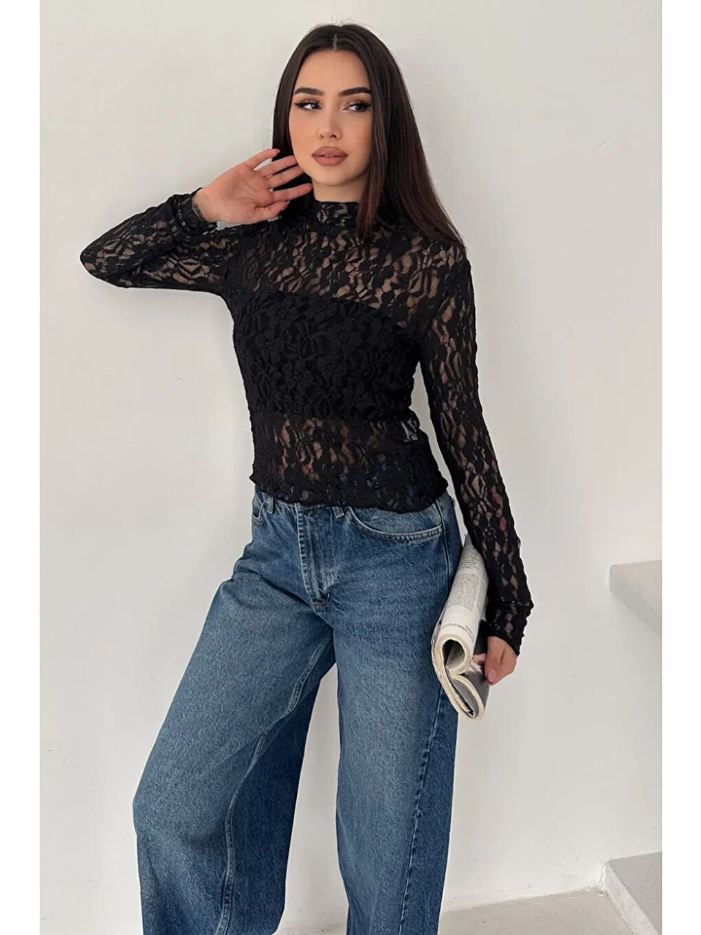 Siyah Kadın Transparan Çiçek Desenli Dantel Bluz-4