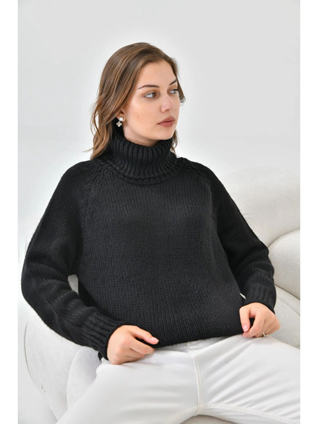 Siyah Balıkçı Yaka Oversize Triko Kazak