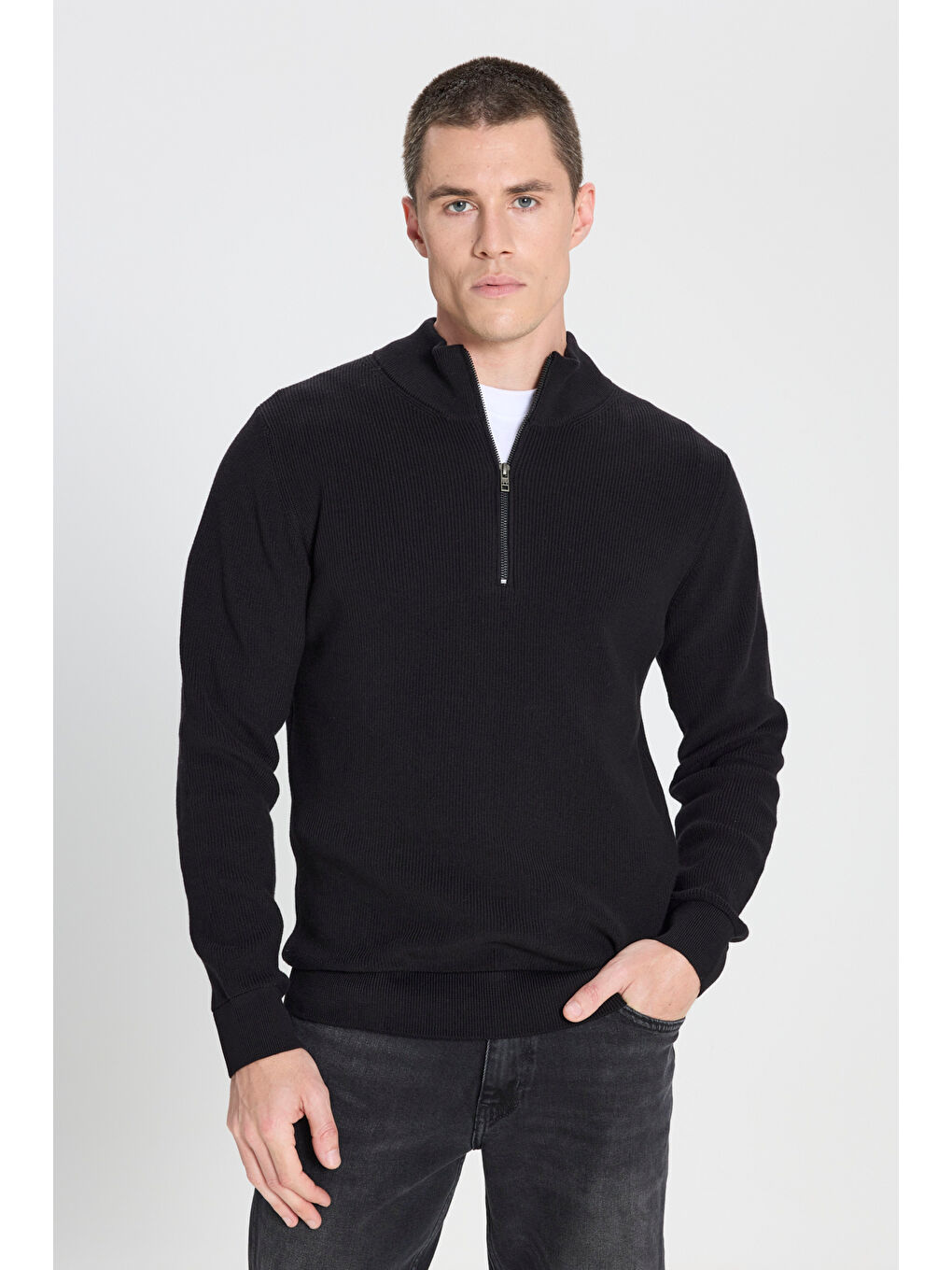 Regular Fit Normal Kesim Fermuar Detaylı Siyah Triko Kazak-1