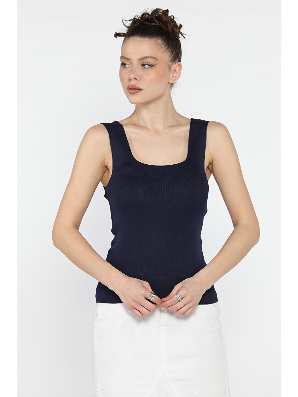 Lacivert Kadın Kare Yaka Kalın Askılı Elastanlı Triko Bluz-1