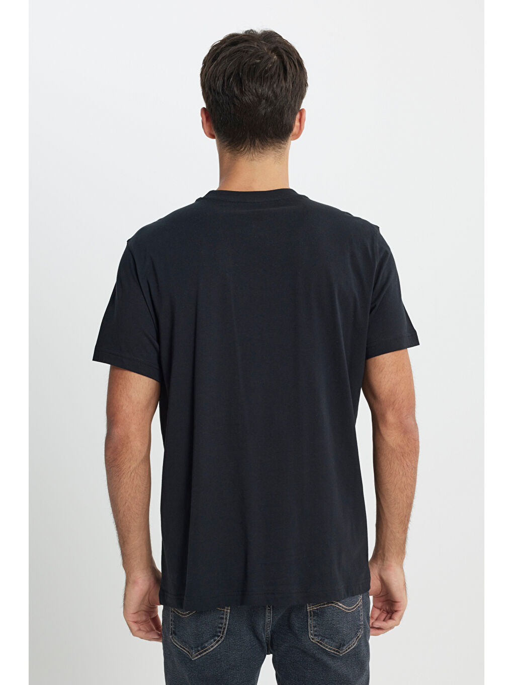 Regular Fit Normal Kesim Bisiklet Yaka %100 Pamuk Siyah Tişört-3