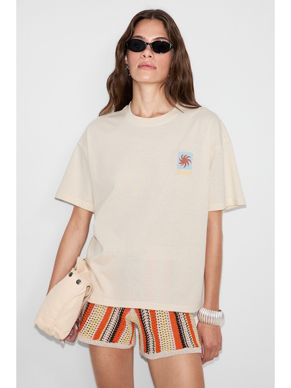 Bej Sahara Kadın Yumuşak Ve %100 Organik Pamuklu Baskı Detaylı Vanilya T-shirt