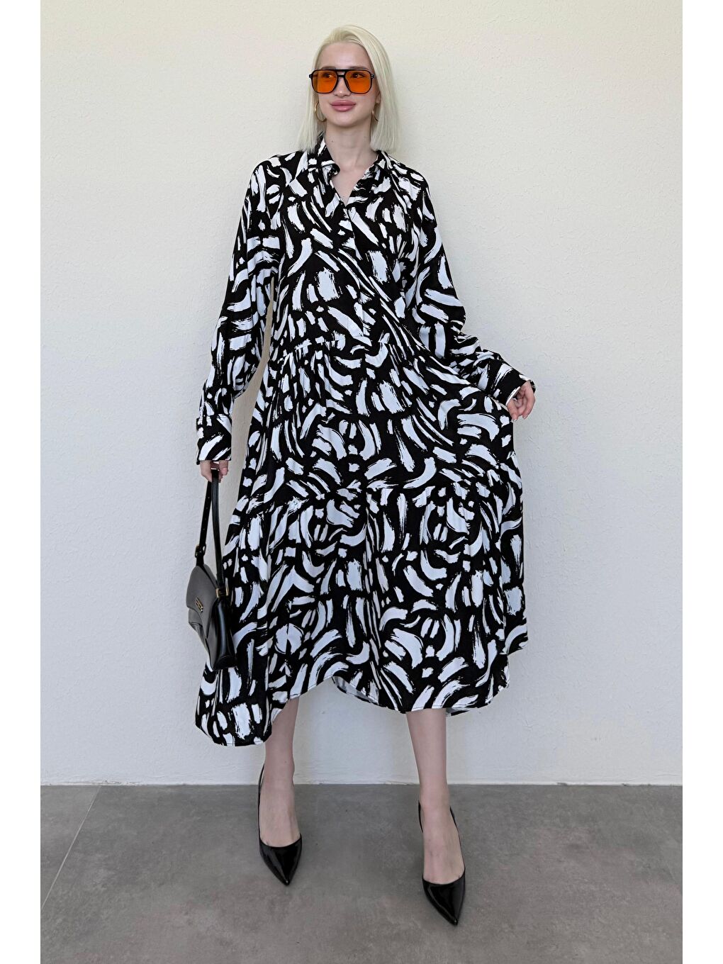 Beyaz Uzun Kollu Düğmeli Desenli Elbise Mg2431