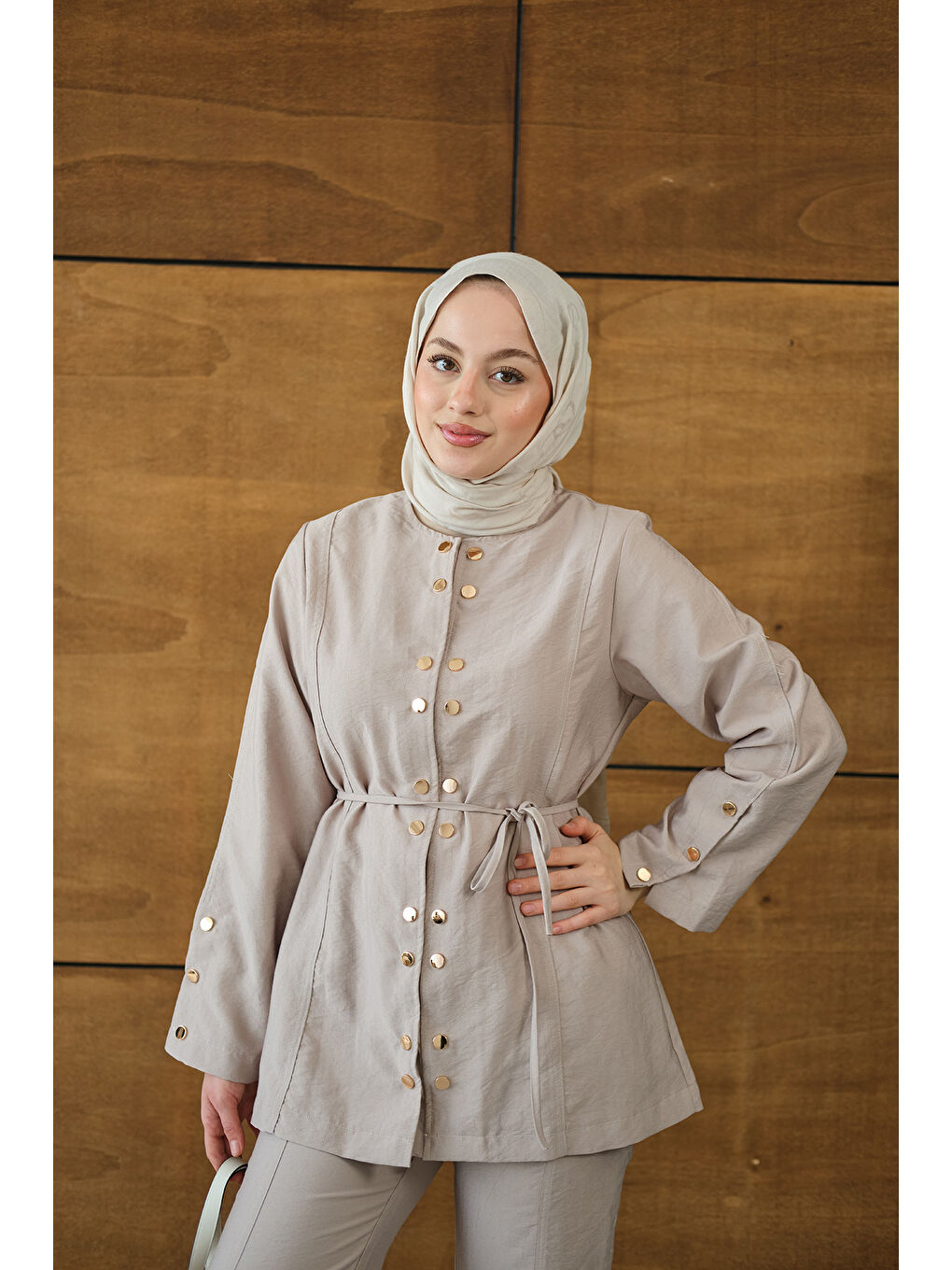 Ekru Kadın Gold Çıt Çıt Detay Takım Krem-3