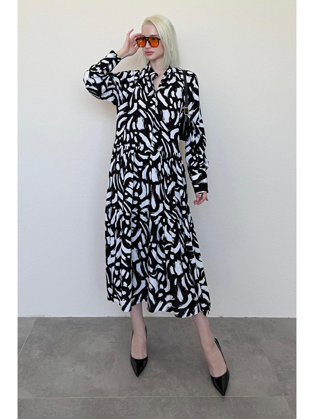 Beyaz Uzun Kollu Düğmeli Desenli Elbise Mg2431-2