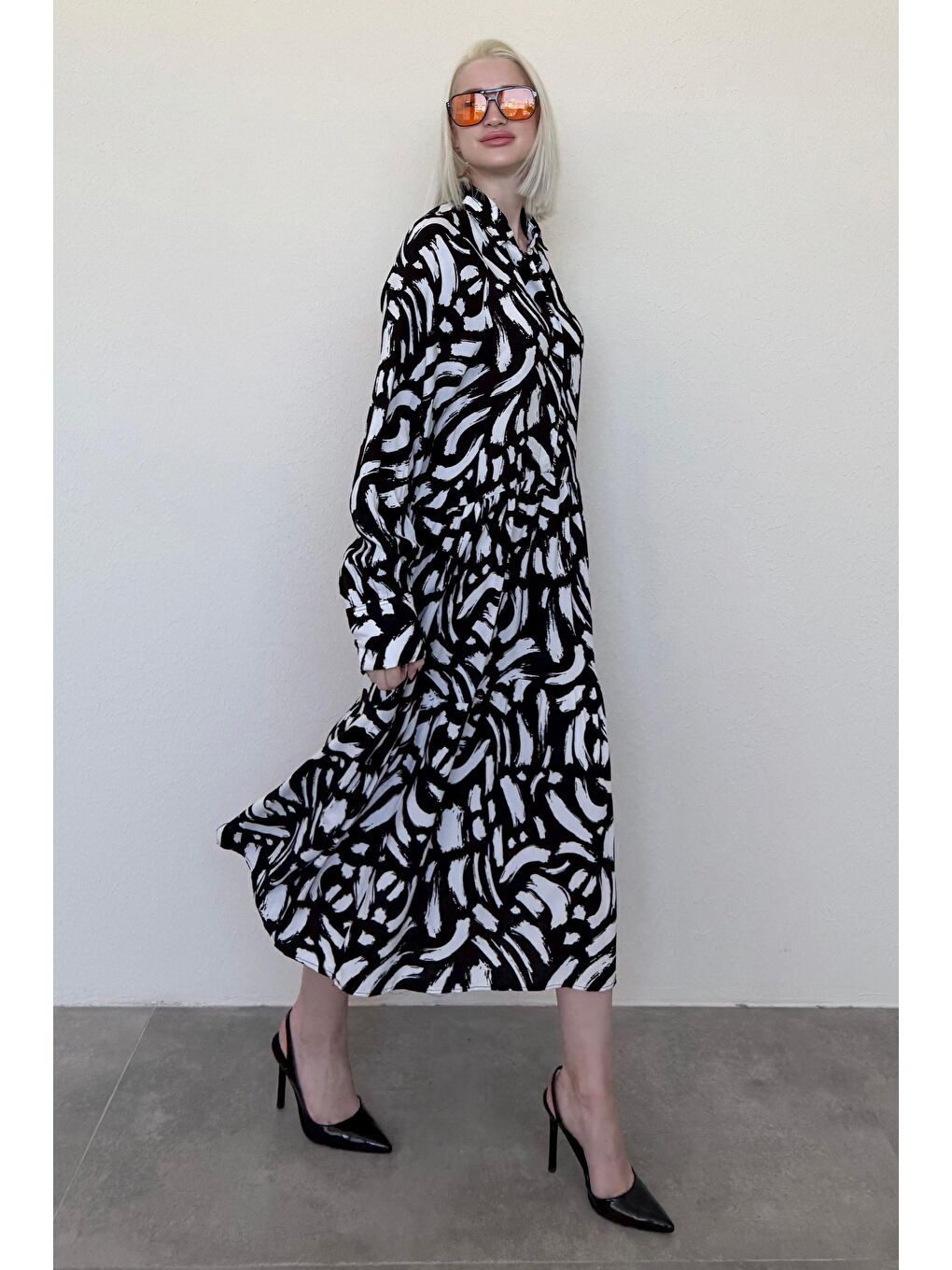 Beyaz Uzun Kollu Düğmeli Desenli Elbise Mg2431-3