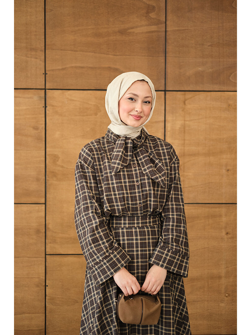 Kadın Ekose Desen Yaka Bağlamalı Etekli Takım Kahverengi-1