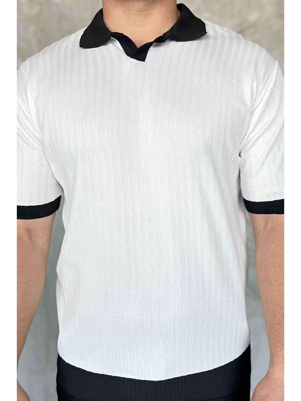 Beyaz Polo Yaka Çizgi Desenli Erkek Triko Tişört-3