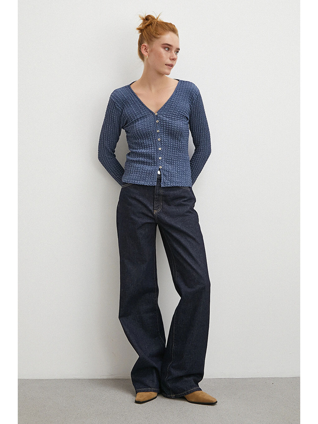 V Yaka Düğmeli Kazak Lacivert-1