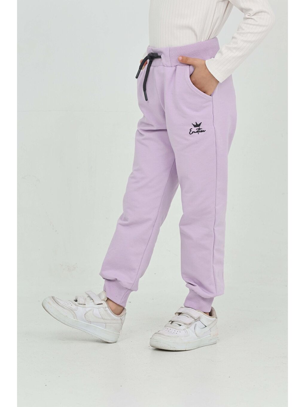 Lila Kız Çocuk Taç Nakışlı Eşofman Alt-1