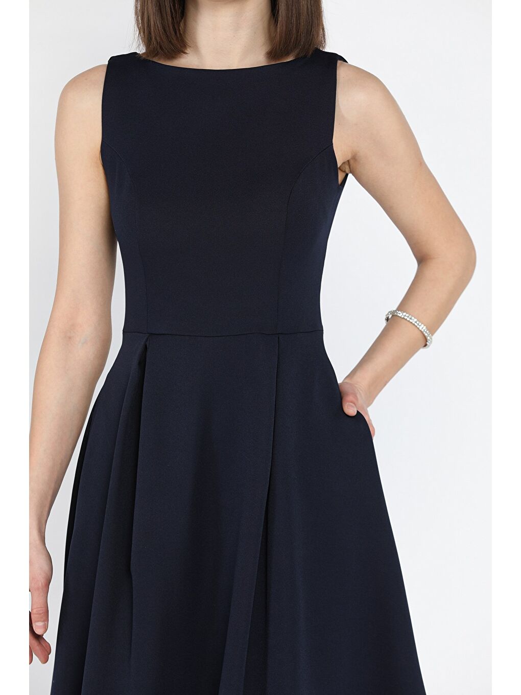 Lacivert Kadın Çift Cepli Midi Boy Kiloş Elbise-3