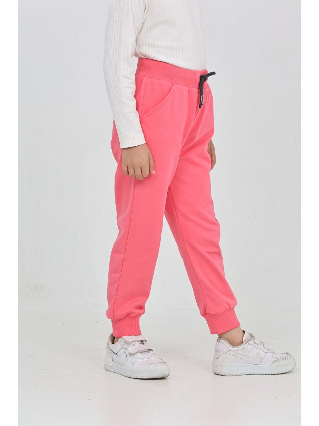 Fuşya Kız Çocuk Taç Nakışlı Eşofman Alt-2