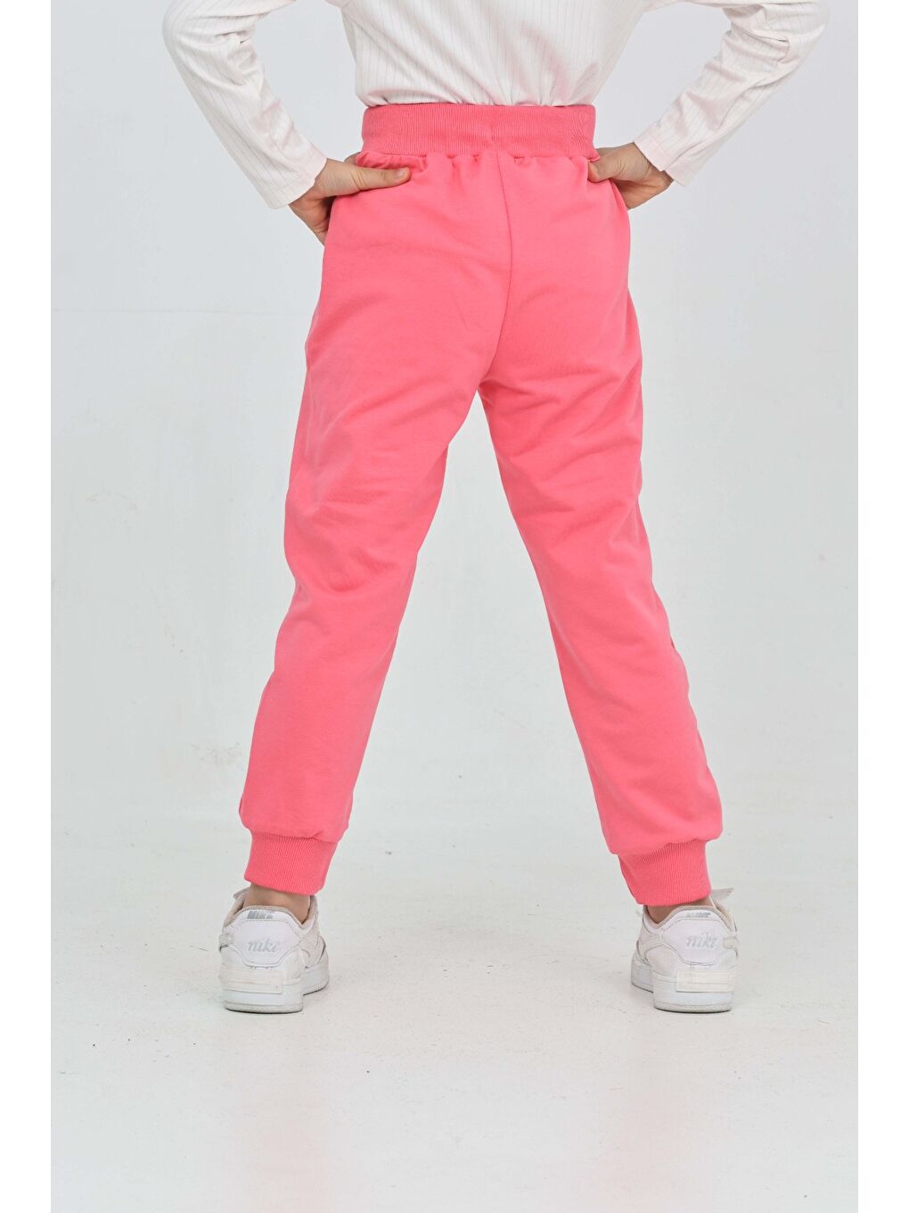 Fuşya Kız Çocuk Taç Nakışlı Eşofman Alt-4