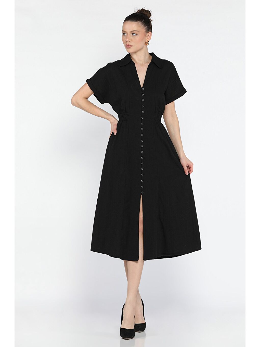 Siyah Polo Yaka Ön Düğmeli Kadın Elbise