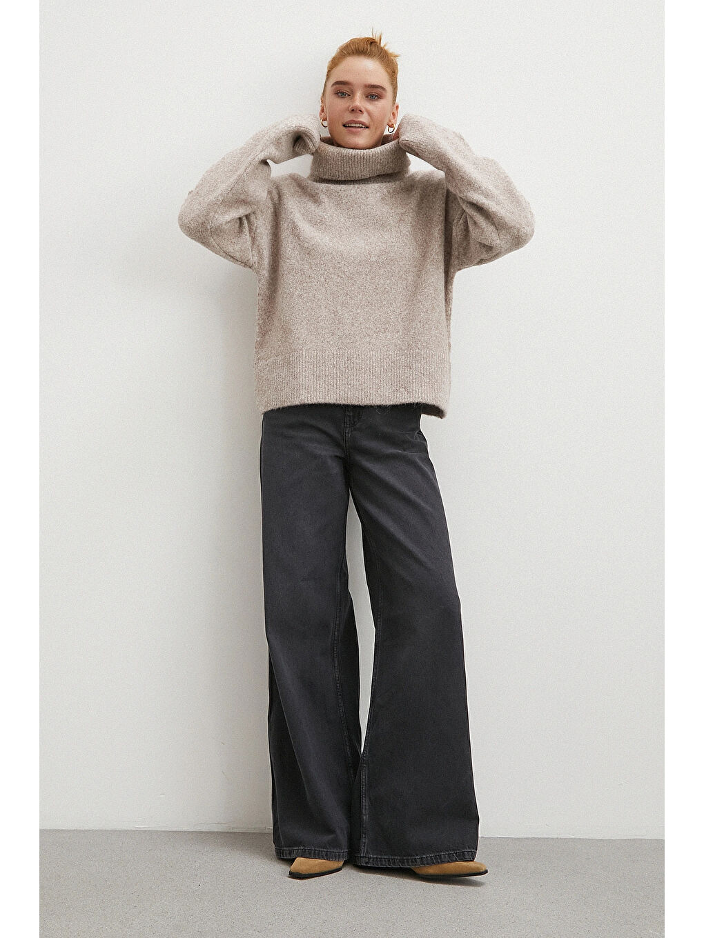 Yüksek Bel Geniş Paça Jean Siyah-3