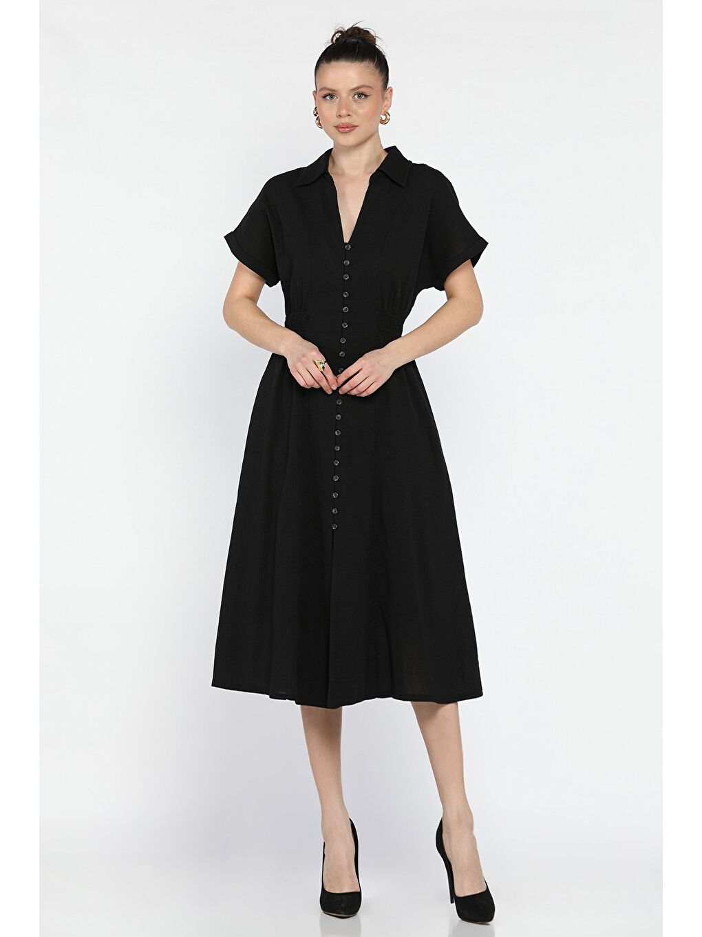 Siyah Polo Yaka Ön Düğmeli Kadın Elbise-1
