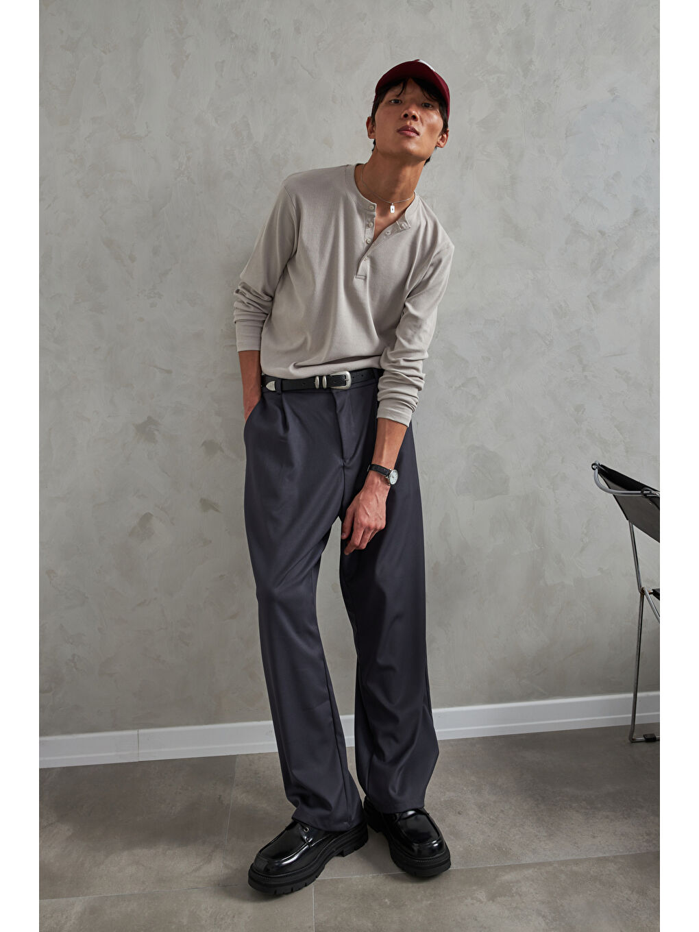 Gri Erkek Pileli Ekstra Baggy Kalıp Kumaş Pantolon-4