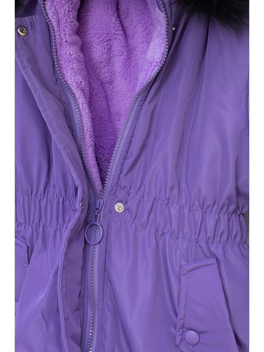 Lila Çıtçıtlı Cepli Esnek Bel İçi Kürklü Kız Çocuk Kapüşonlu Mont 21310-2