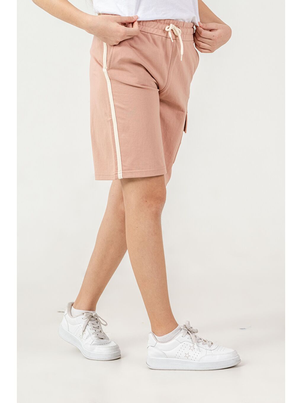 Pembe Kargo Cepli Cep Kapağı Baskılı Yanlar Biyeli Kız Çocuk Şort-2