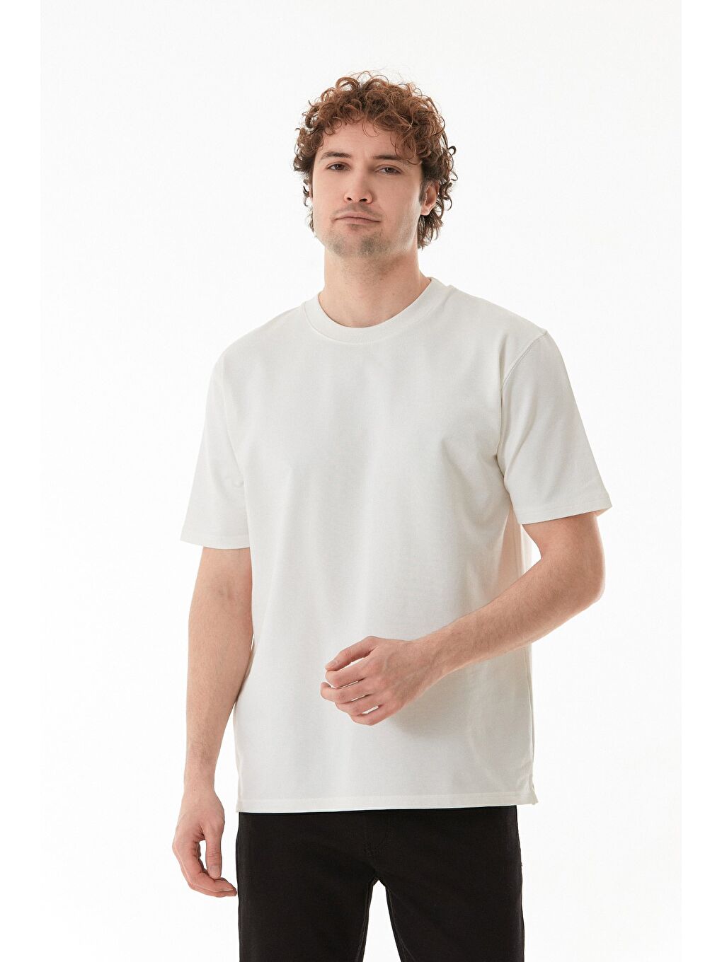 Ekru Basic Bisiklet Yaka Tişört