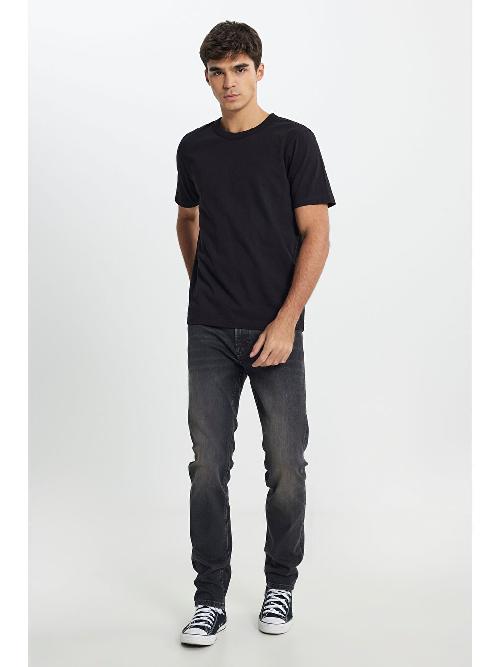 Regular Fit Normal Kesim Bisiklet Yaka %100 Pamuk Siyah Tişört-3