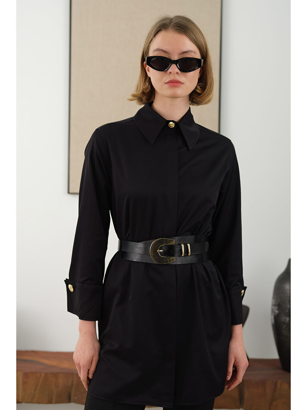 Geniş Manşetli Gömlek Siyah-3