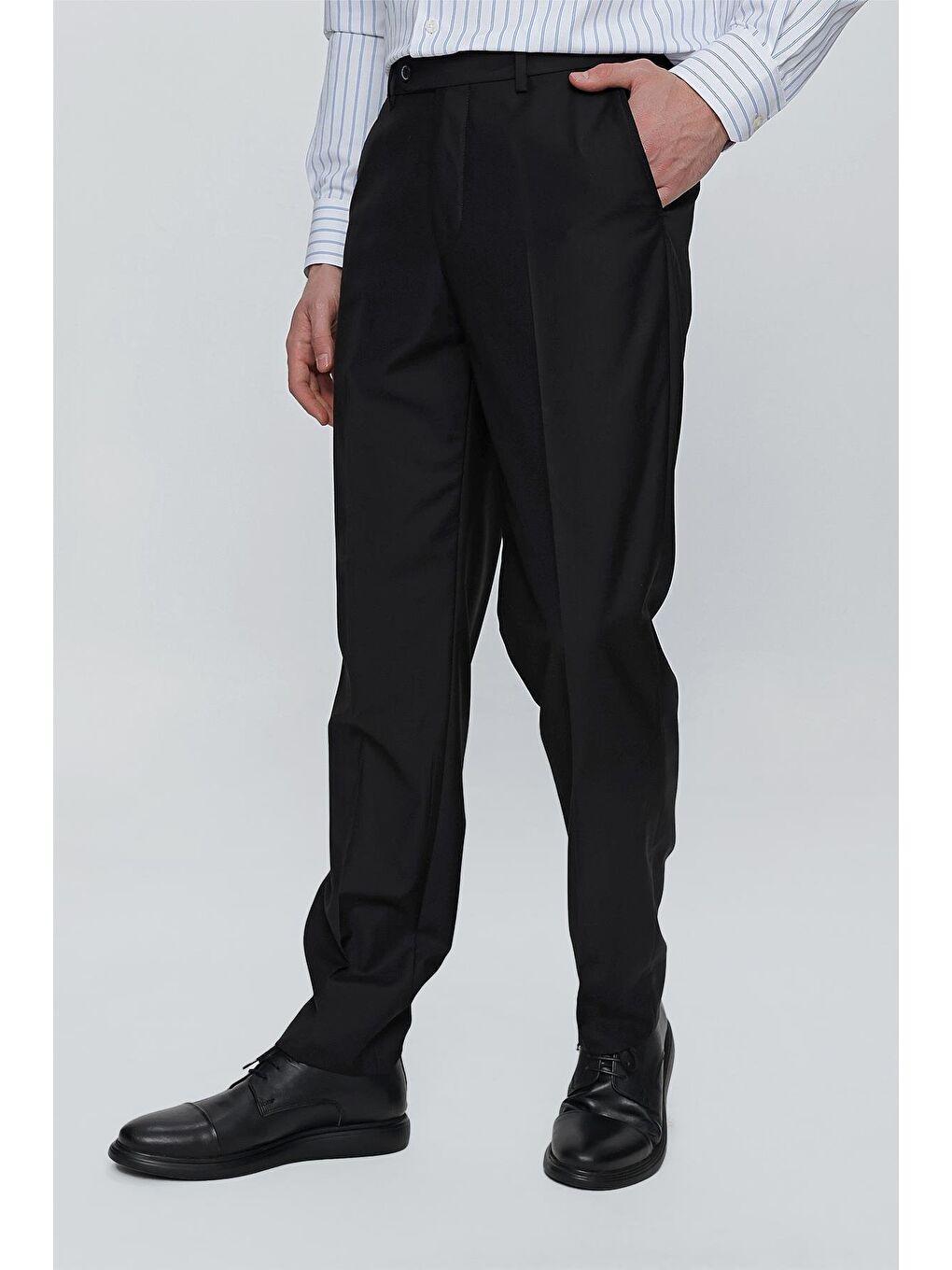 Siyah Esnek Yandan Cepli Comfort Fit Classic Erkek Pantolon 1003240005-2