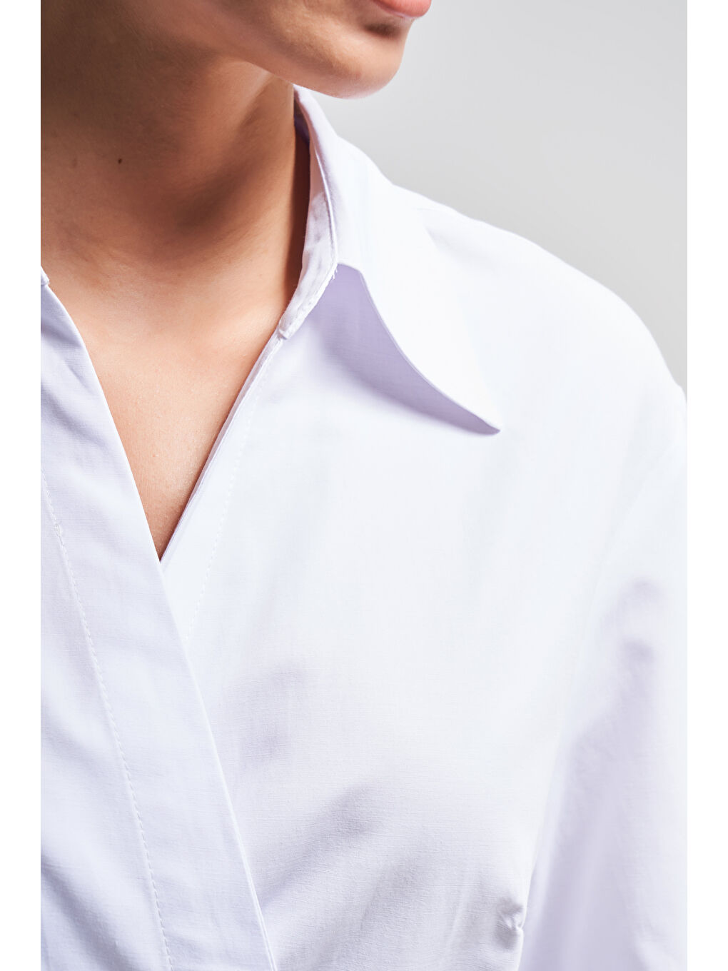 Kadın Beyaz Renk s5-2 Yandan Bağlamalı Maxi Uzun Boy Oversize %100 Pamuk Gömlek-3