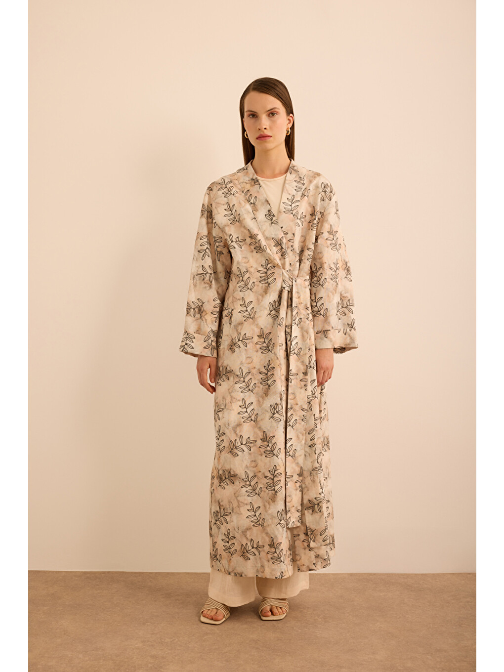 Ekru Yaprak Desenli Keten Yandan Bağlamalı Kimono