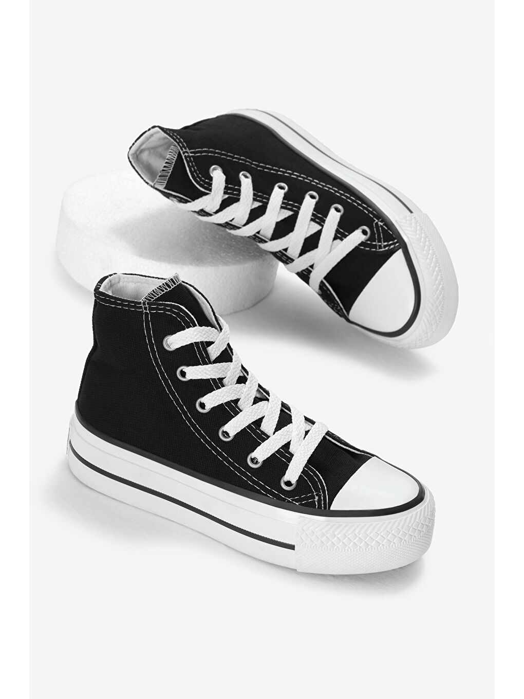 Çocuk Unisex Siyah Termo Kalın Taban Bağcıklı Uzun Keten Spor Ayakkabı