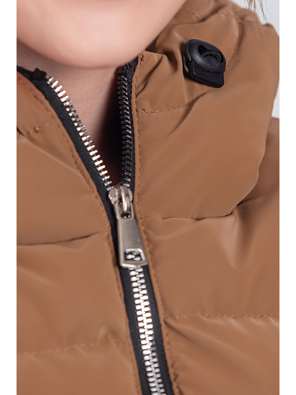 Kahverengi Kız Çocuk Kapüşonlu Nova Kumaş Kışlık Mont KM1010-3