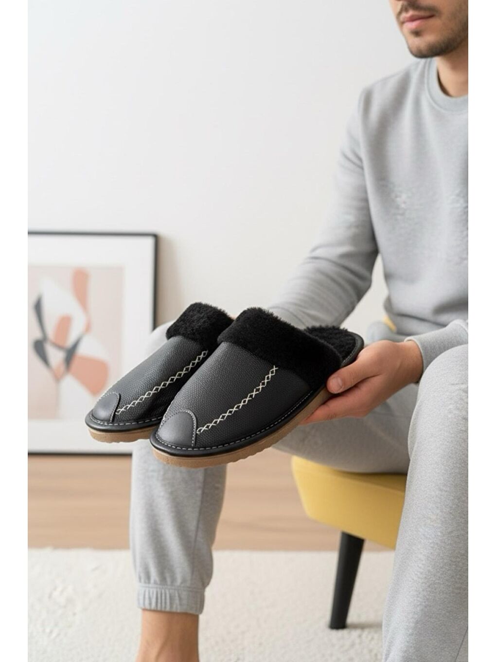 Siyah Bets Pofuduk Suni Deri İçi Kürklü Erkek Ev Terliği Ses Yapmaz Taban Misafir Terliği-1