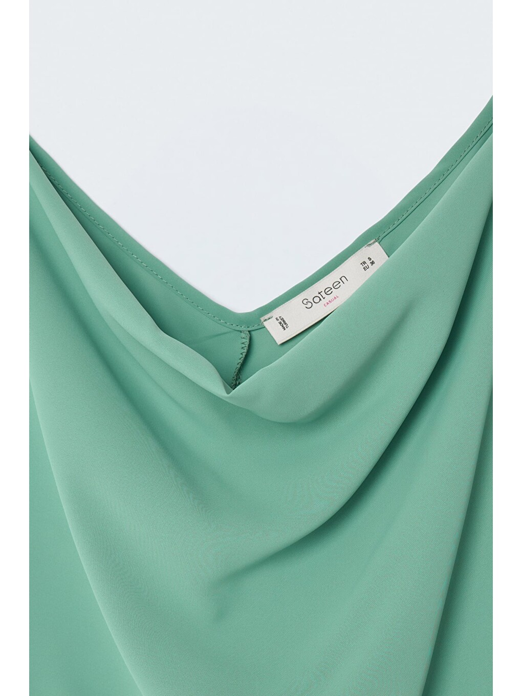 Yeşil Askılı Degaje Yaka Bluz - Mint-4