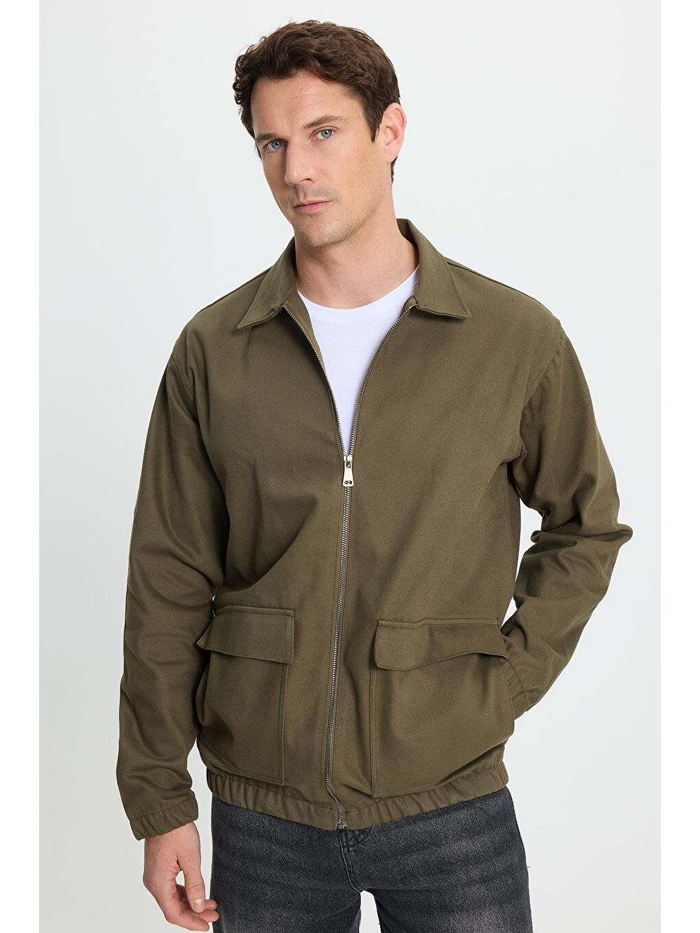 Erkek Relax Fit Rahat Kesim Çift Cep Kapaklı Fermuarlı Beli Lastikli Düz Haki Ceket-3