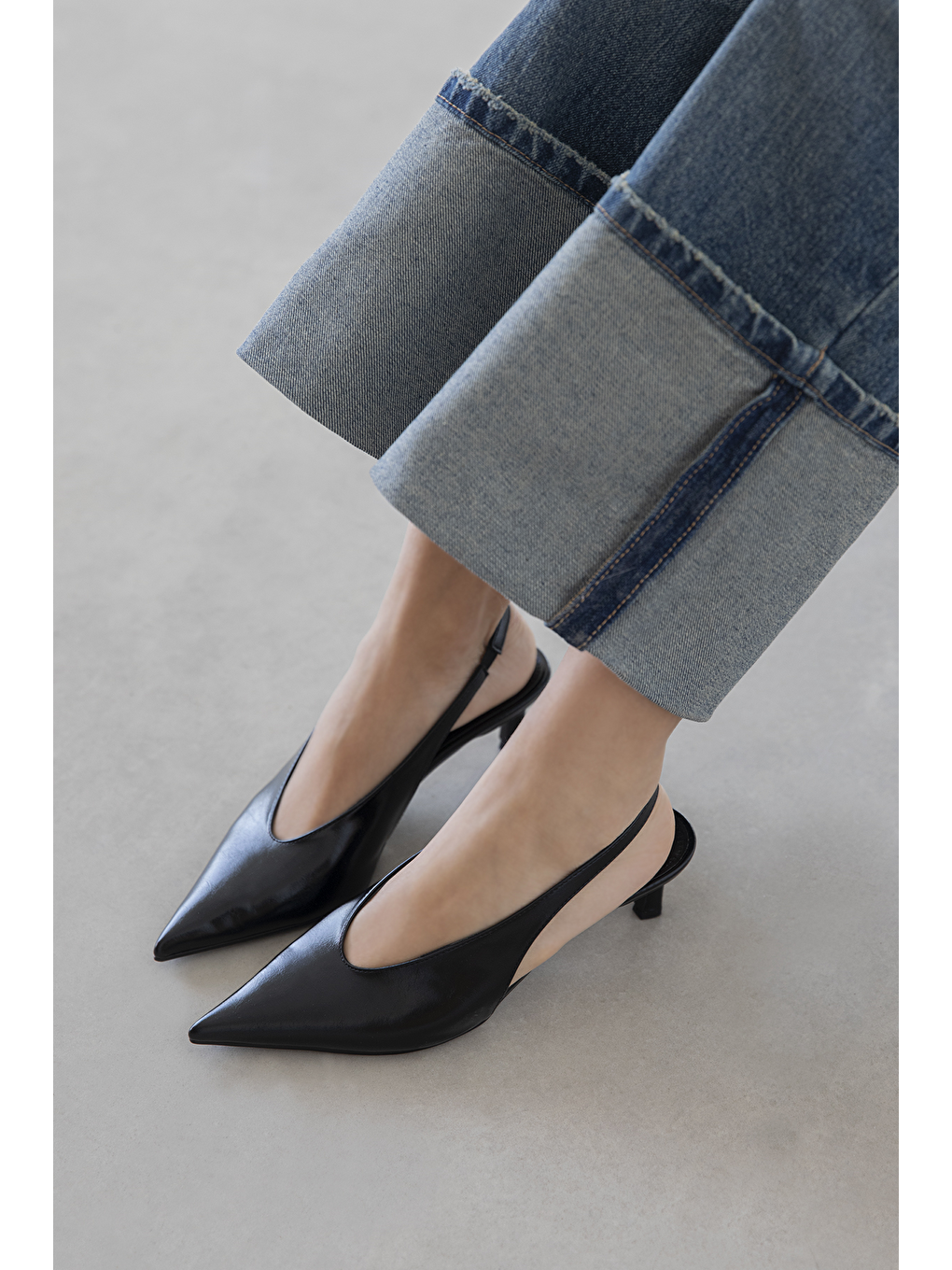 Alez Kadın Kırışık Deri Topuklu Ayakkabı Siyah-3