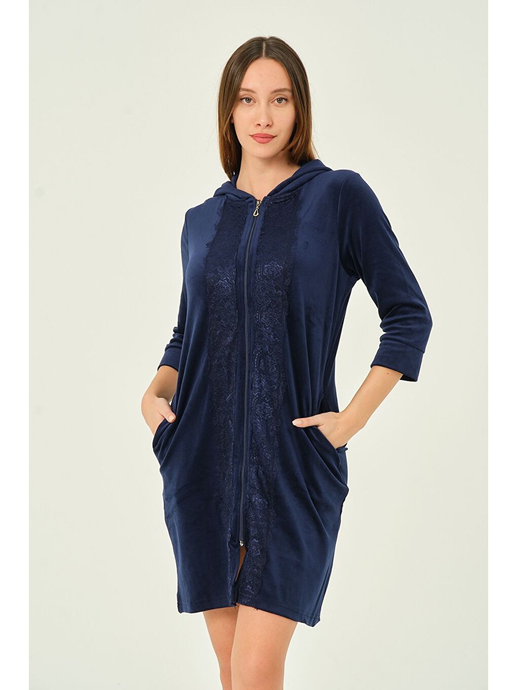 Lacivert Kadın Kapüşonlu Fermuarlı Cepli Dantel Detaylı Kadife Elbise-2